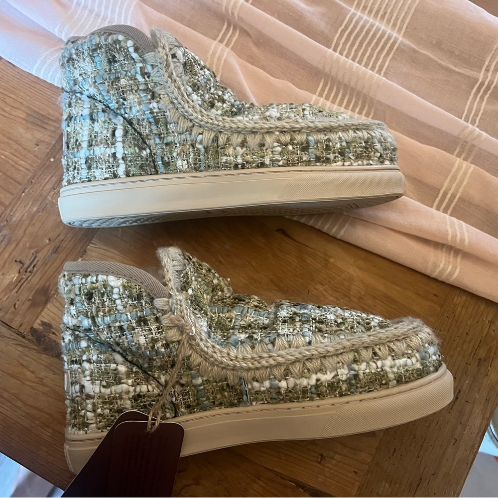 NWT Mou Eskimo Sneaker Bouclé Fabric Color: Boucbe Size: 40/UK7
